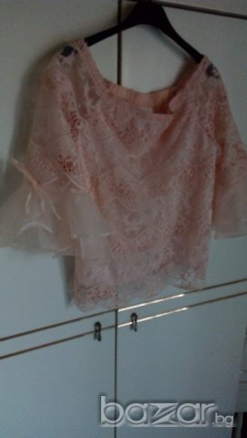 Красива блуза от дантела