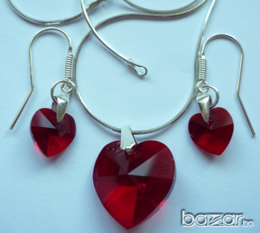 комплект обици и висулка от Сваровски кристал, снимка 2 - Бижутерийни комплекти - 7656507