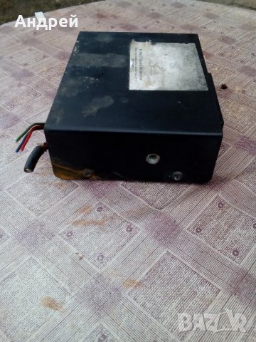 Автомобилен уред HUBBARD, снимка 2 - Аксесоари и консумативи - 21742938