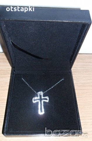 Колие кръст с кристали Сваровски , снимка 2 - Колиета, медальони, синджири - 20306121