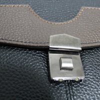 Чисто нова чанта, естествена кожа с шифър, снимка 2 - Чанти - 20079925