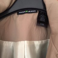 Намален! DKNY Jeans оригинален дамски тренчкот S, снимка 3 - Палта, манта - 17968127