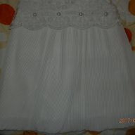 Бяла рокличка с перлички 9-12м, снимка 3 - Бебешки рокли - 17664416