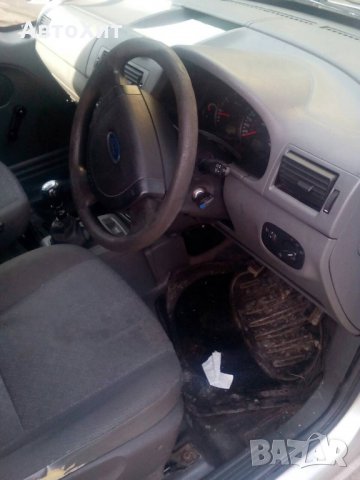 Ford Tourneo Connect 1.8 TDI, снимка 4 - Автомобили и джипове - 23976007