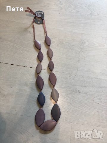 Дървен гердан в лилаво, снимка 2 - Колиета, медальони, синджири - 25311303