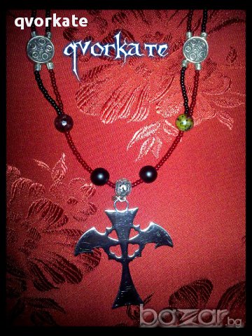 Колие вампирски кръст, снимка 2 - Колиета, медальони, синджири - 10464592