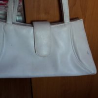 Дамска чанта бяла с ципове, снимка 4 - Чанти - 18967693