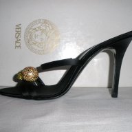Versace оригинални дамски обувки с кристали Swarovski номер 37,5, снимка 4 - Дамски обувки на ток - 10529844