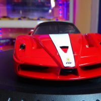 Метална количка Ferrari FXX -Hot wheels 1:18, снимка 11 - Колекции - 26186245
