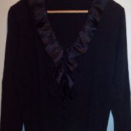 Елегантна къса черна жилетка с къдри на promiss,XL., снимка 1 - Жилетки - 16266716