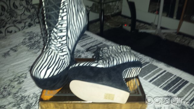 НОВО!!!Екстравагантни обувки, снимка 3 - Дамски боти - 7815888