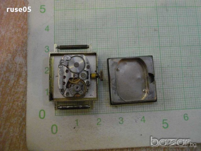 Часовник "Луч" ръчен дамски съветски работещ, снимка 2 - Дамски - 10938379