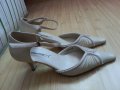 Обувки дамски официални с блестящи ивици малък размер, снимка 1 - Дамски обувки на ток - 13399117