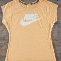 Nike - страхотна дамска тениска, снимка 3 - Тениски - 25536121