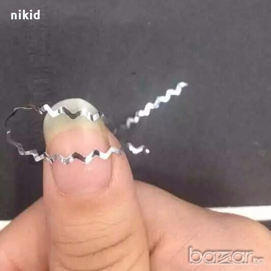 назъбено вълнообразно тиксо диск фолио лента за маникюр нокти декорация, снимка 1