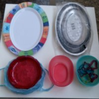 Плата и чинийки и форми за сладки, снимка 1 - Форми - 21091199