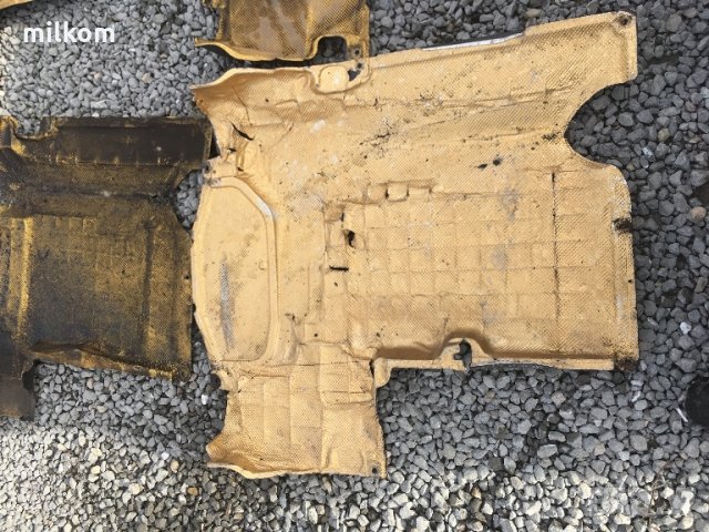 Кори w203 C class ц класа кори за под купето, снимка 3 - Части - 24445872