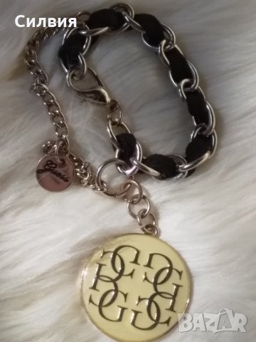 Висулка за чанта GUESS , снимка 4 - Чанти - 22979533
