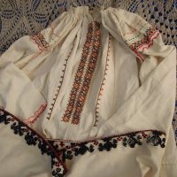 Автентична риза от Североизточна България, снимка 8 - Антикварни и старинни предмети - 21722679