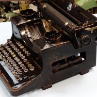 Пишеща машина TRIUMPH STANDART 12, снимка 2 - Други - 18920821