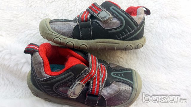Обувки carter*s №20, снимка 1 - Детски маратонки - 15629205