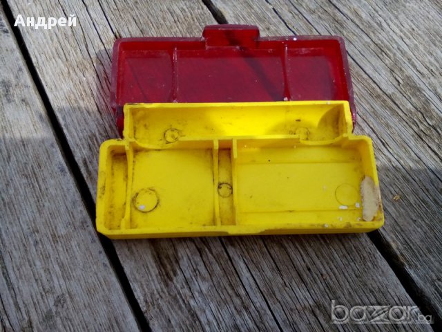 Стара кутия, снимка 3 - Антикварни и старинни предмети - 18127237