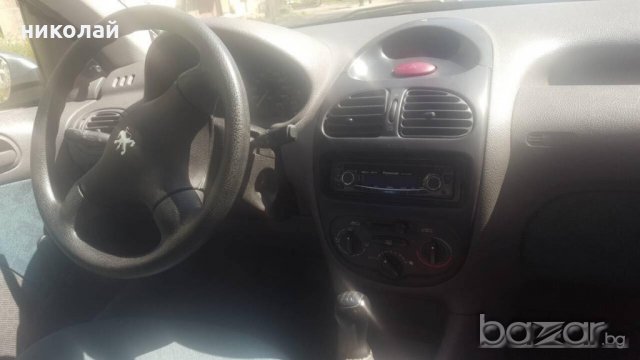 Peugeot 206 1.1 бензин, снимка 11 - Автомобили и джипове - 21259965