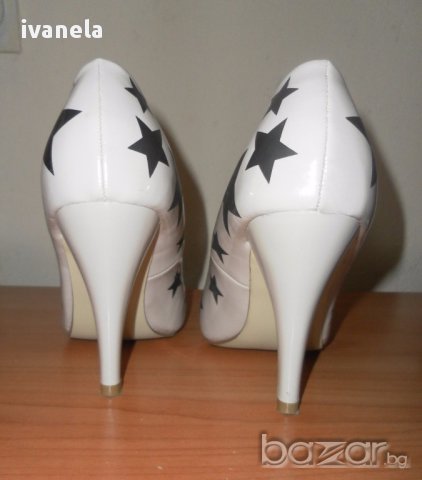 Бежови елегантни обувки, снимка 2 - Дамски обувки на ток - 13775497