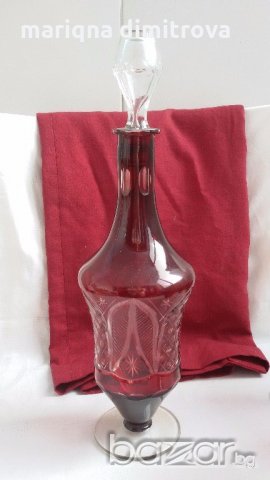 Кристални чаши цветен червен кристал и гарафа , снимка 8 - Антикварни и старинни предмети - 17470279
