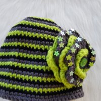 Плетена шапка 4-8 години - нова, снимка 3 - Шапки, шалове и ръкавици - 23798585