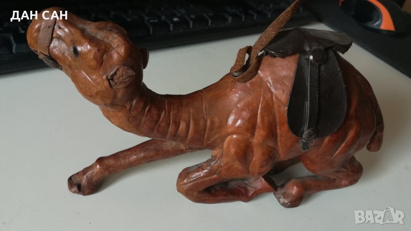 камилска кожа скулптура камила, снимка 1