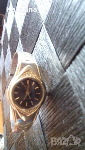 Дамски ръчен часовник, снимка 2 - Дамски - 21876909