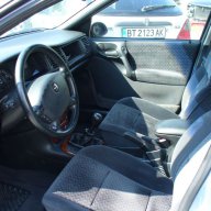 на части Opel Vectra 1.8i, снимка 2 - Автомобили и джипове - 12709033