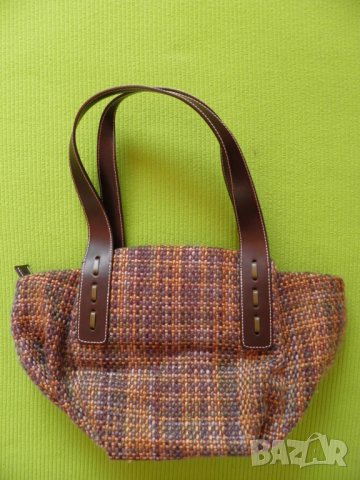 Tommy Hilfiger оригинална дамска чанта, снимка 2 - Чанти - 24826752