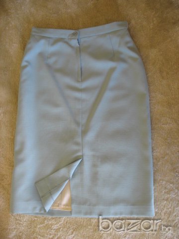 Дамски костюм на АГРЕСИЯ - 48 размер, снимка 4 - Костюми - 6270508