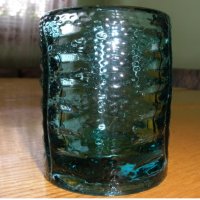 стъклена вазичка, снимка 2 - Антикварни и старинни предмети - 18884760