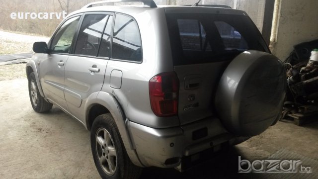 на части Toyota RAV 4 2.0D4D, снимка 3 - Автомобили и джипове - 12811035