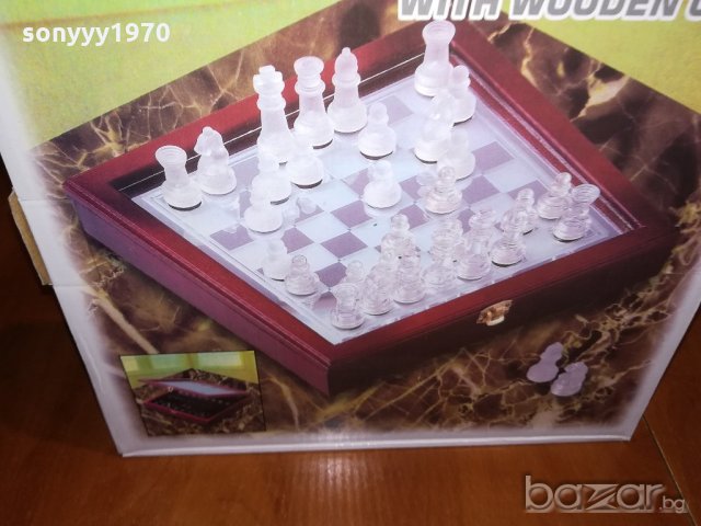 стъклен шах в красива дървена кутия-внос швеицария, снимка 10 - Колекции - 21398922