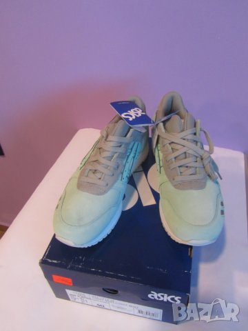 Оригинални обувки ASICS.