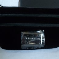 Нова чанта/клъч кадифе Giorgio Armani Velvet Black Wristlet оригинал, снимка 13 - Чанти - 12744741