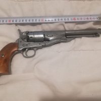 Рядък модел револвер Kolt 1860. Масивна, красива и рядка реплика на този каубойски револвер,пистолет, снимка 4 - Бойно оръжие - 21274568