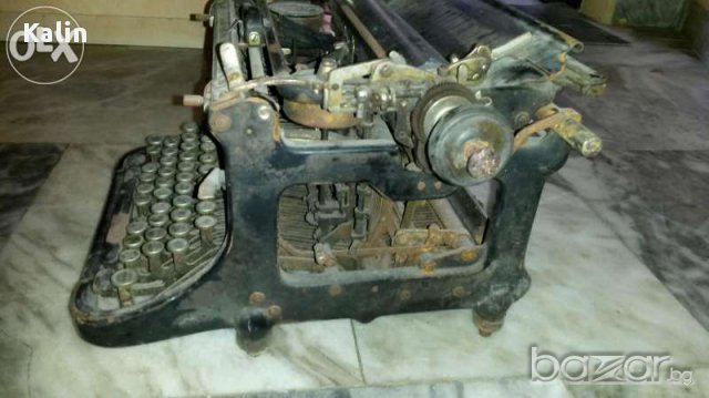 Уникално запазена пишеща машина на Кирилица Continental , снимка 8 - Копирни услуги - 11917082