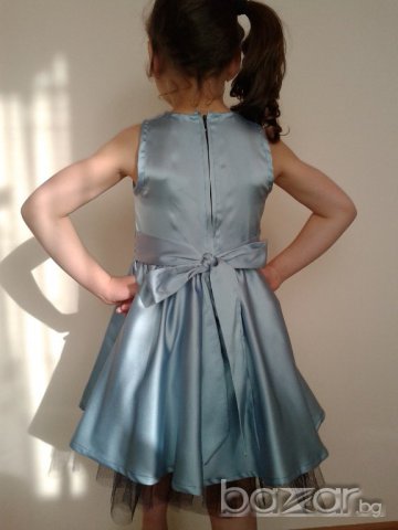 Детска сатенена рокля, снимка 3 - Детски рокли и поли - 17522126