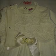 Детска бяла рокля с тюл, дантела и памучна подплата, с лента за глава, снимка 3 - Бебешки рокли - 9642964