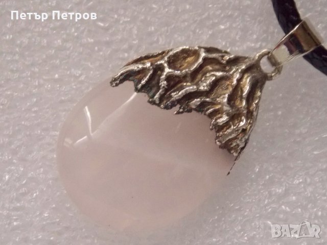 Дpyзи Естествен Розов кварц, снимка 2 - Колиета, медальони, синджири - 24369489