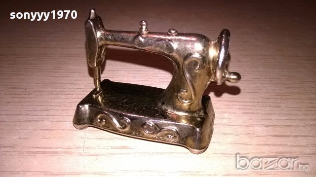 Мини ретро колекция-шевна машина-5х4х2.5см-внос швеицария, снимка 8 - Антикварни и старинни предмети - 17492312