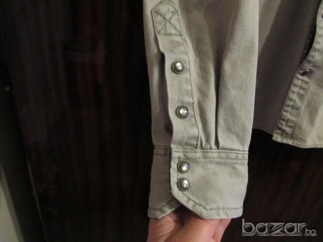 ► мъжка дънкова риза Henry choice със стилна и здрава материя размер L с капси , снимка 4 - Ризи - 9847220