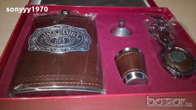 Jack daniels-Луксозен подаръчен комплект-24/18/4см, снимка 6 - Антикварни и старинни предмети - 16432356