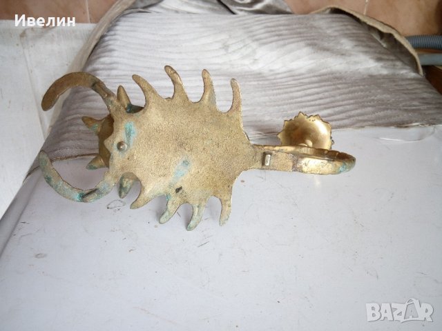 месингов свещник-скорпион, снимка 3 - Антикварни и старинни предмети - 21821587