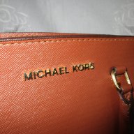 МICHAEL KORS - маркова дамска чанта , снимка 4 - Чанти - 12726369